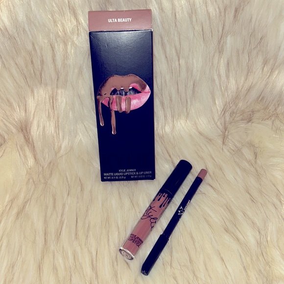 Kylie Cosmetics Ulta Beauty Matte Lip Kit - Picture 4 of 5